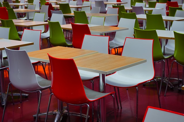Avviso di gara d’appalto per Servizio di refezione scolastica periodo 1.10 2017- 10.06.2019
