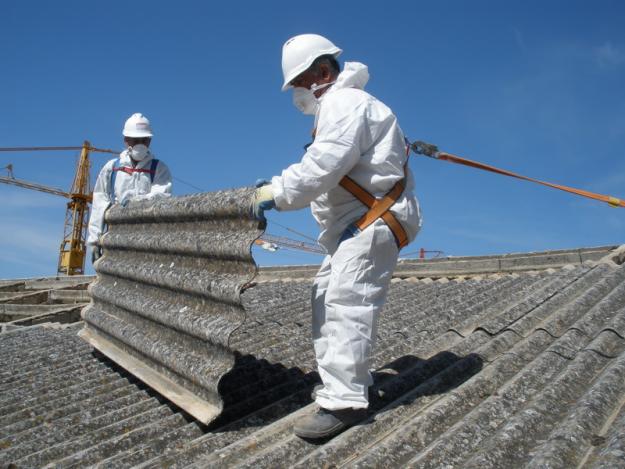 BANDO PUBBLICO - EROGAZIONE Dl CONTRIBUTI ECONOMICI A FONDO PERDUTO PER LA RIMOZIONE E LO SMALTIMENTO Dl MANUFATTI CONTENENTI AMIANTO PRESENTI NEL TERRITORIO DEL COMUNE DI RUFFANO